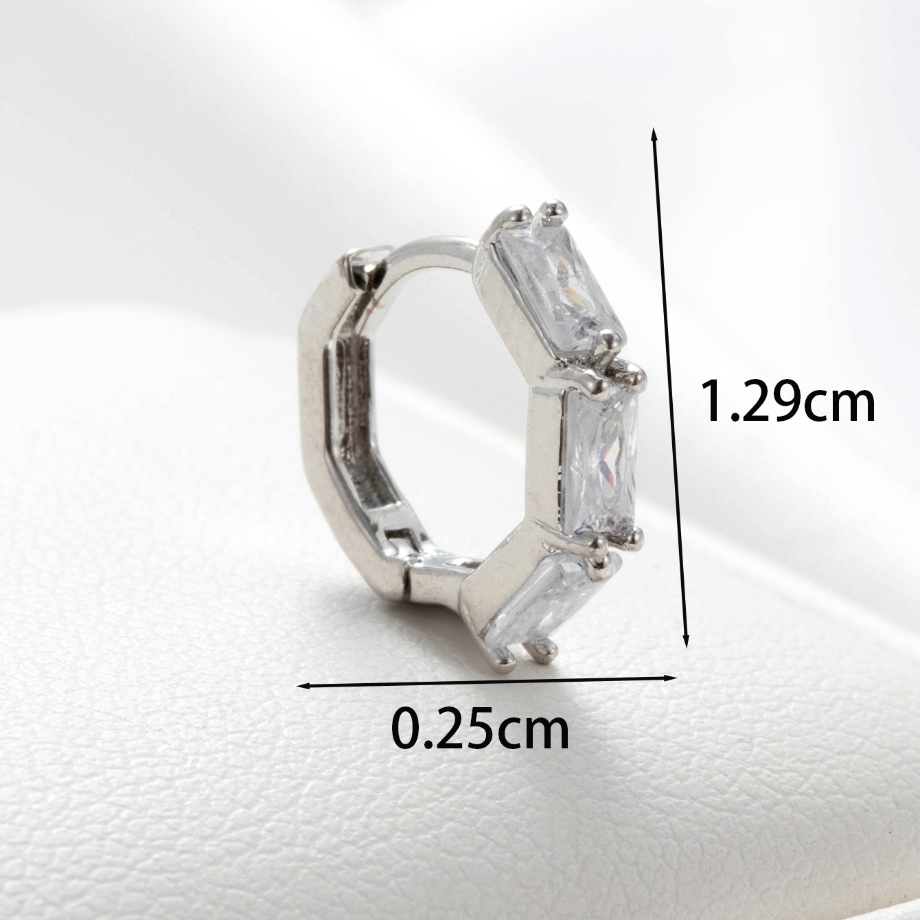 1 Piece Casual Simple Style Cross Chain Inlay Copper Zircon Ear Studs display picture 1