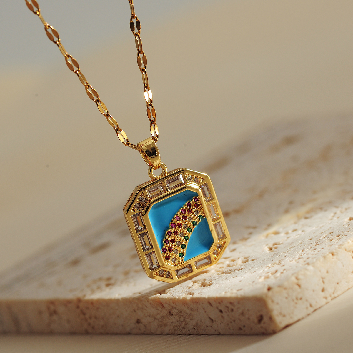 Copper IG Style Lady Modern Style Inlay Rainbow Rectangle Zircon Pendant Necklace display picture 6
