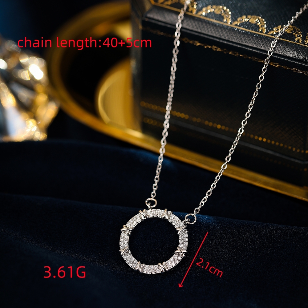 Wholesale Shiny Solid Color 304 Stainless Steel Copper Inlay 18K Gold Plated Zircon Pendant Necklace display picture 7
