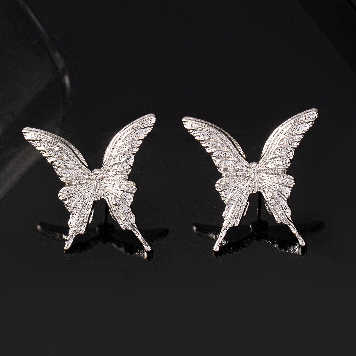 1 Pair Sweet Commute Butterfly Zinc Alloy Ear Studs display picture 2