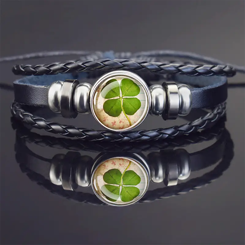 Wholesale Jewelry Pastoral Simple Style Four Leaf Clover Pu Leather Layered Bracelets display picture 3