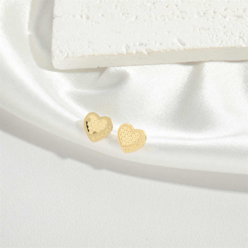 1 Pair Vintage Style Simple Style Heart Shape Plating Copper Gold Plated Ear Studs display picture 1