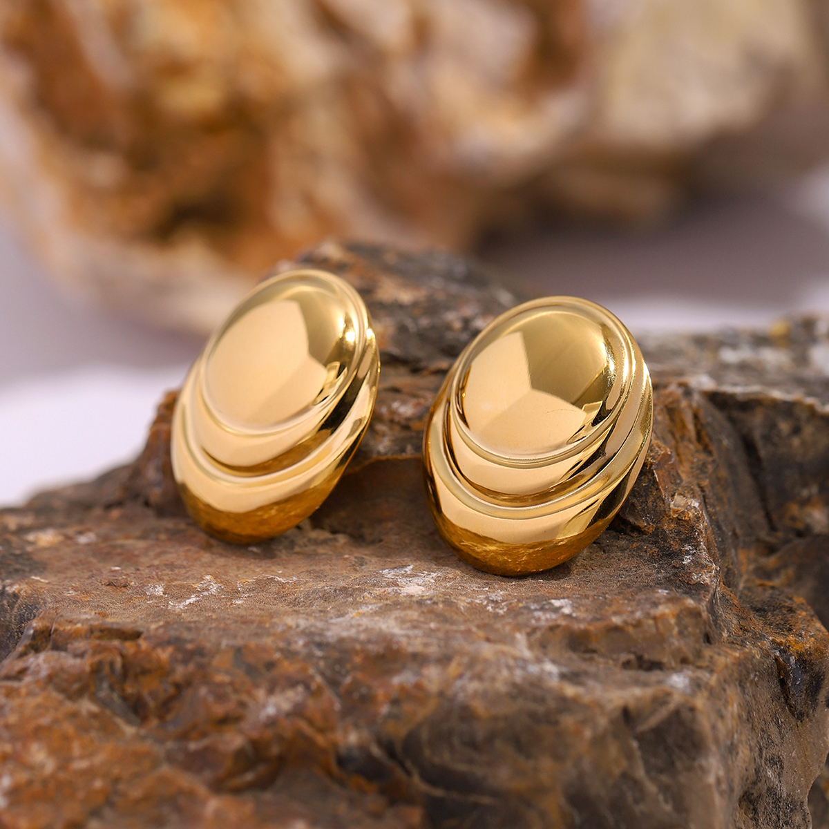 1 Pair Simple Style Classic Style Solid Color Plating 304 Stainless Steel 18K Gold Plated Ear Studs display picture 7