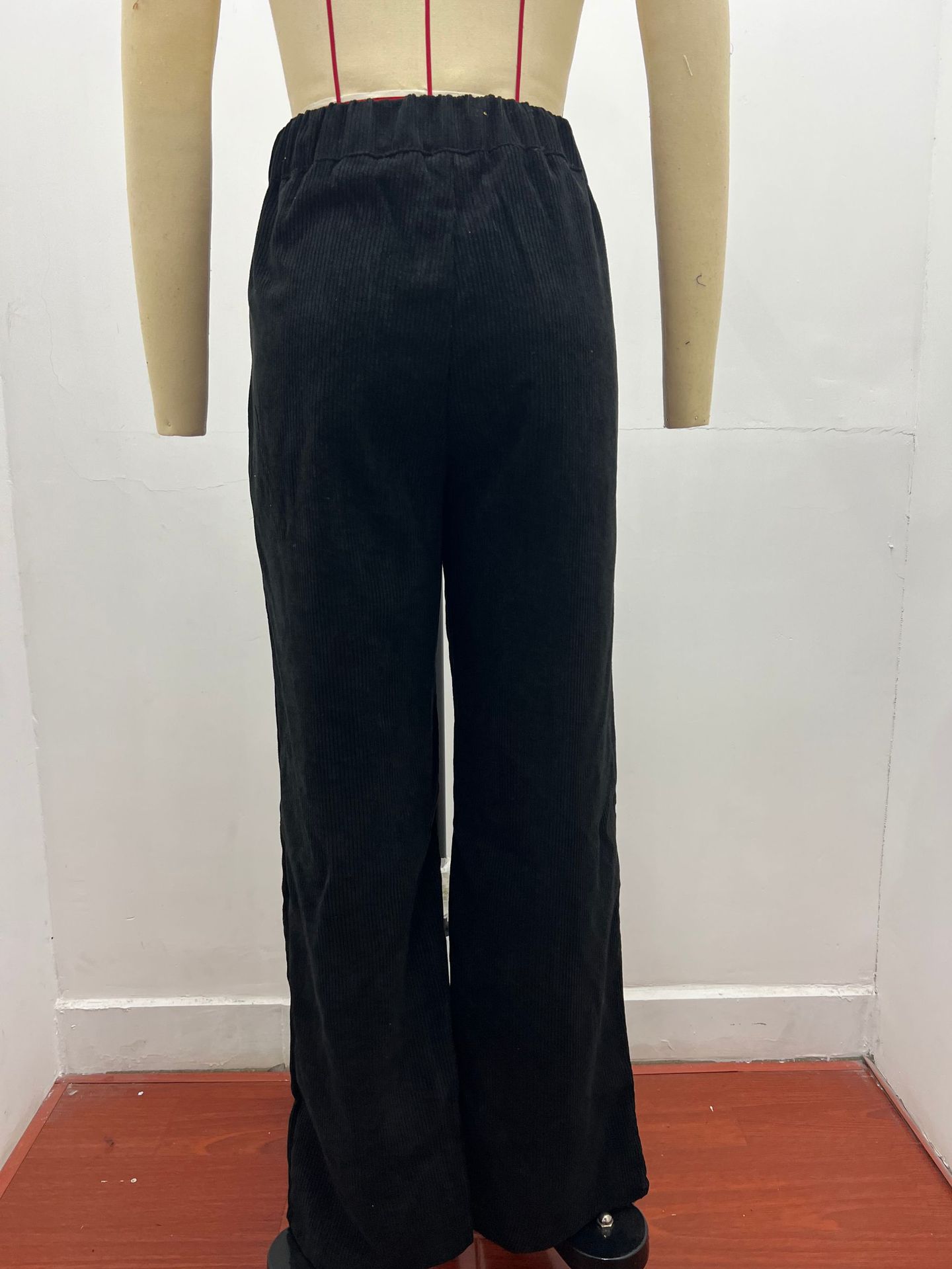 Women's Street Fashion Solid Color Full Length Pocket Straight Pants display picture 7