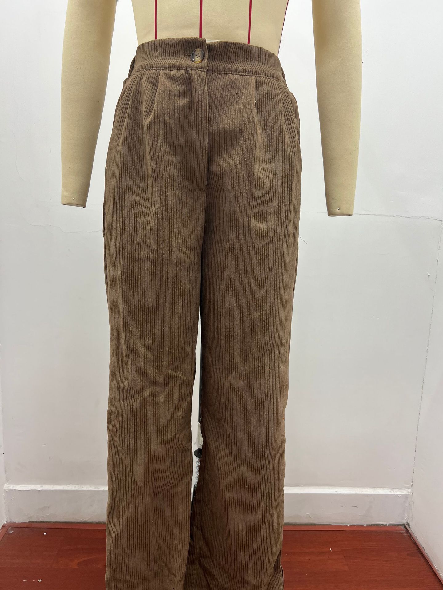 Women's Street Fashion Solid Color Full Length Pocket Straight Pants display picture 23