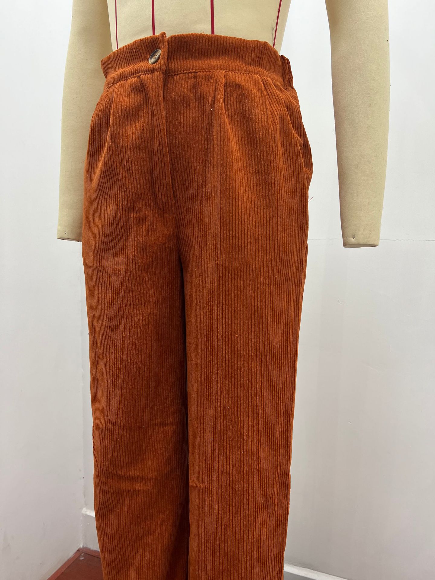Women's Street Fashion Solid Color Full Length Pocket Straight Pants display picture 24