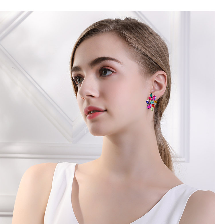 1 Pair Vintage Style Exaggerated Geometric Inlay Zinc Alloy Rhinestones Ear Studs display picture 6
