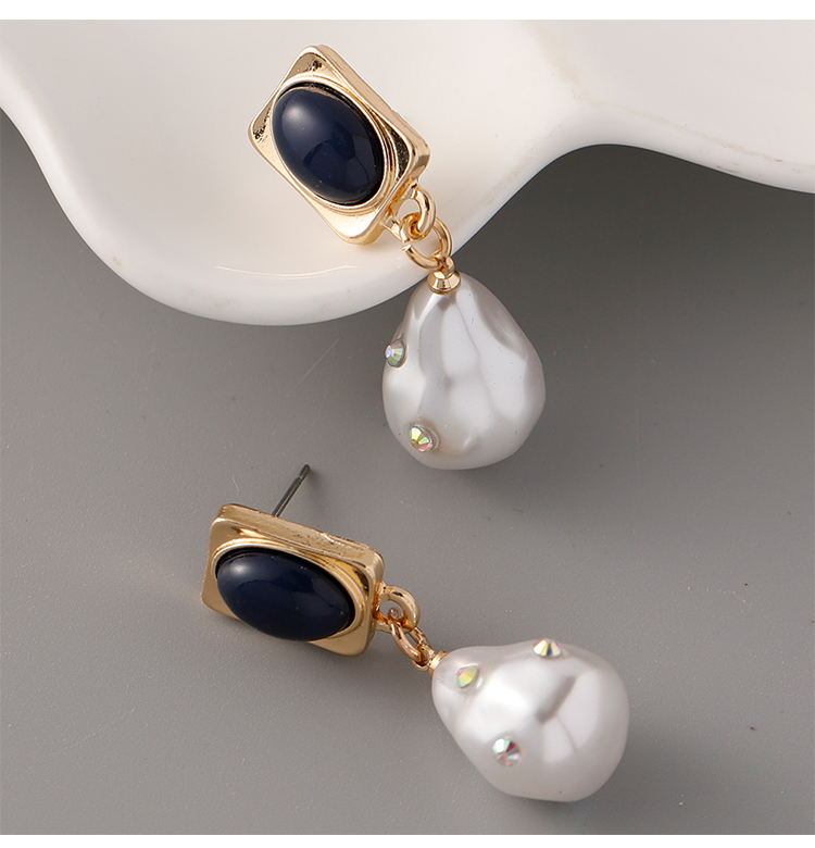 1 Pair Casual Vintage Style Geometric Inlay Artificial Pearl Zinc Alloy Glass Ear Studs display picture 3