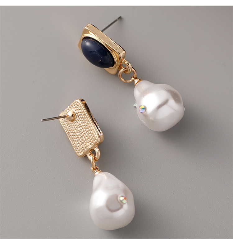 1 Pair Casual Vintage Style Geometric Inlay Artificial Pearl Zinc Alloy Glass Ear Studs display picture 7