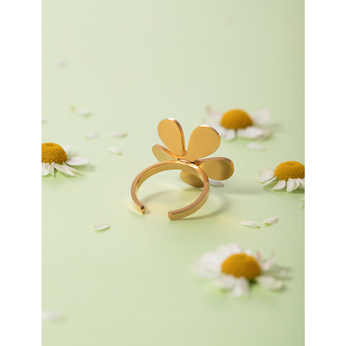 304 Stainless Steel 18K Gold Plated IG Style Simple Style Classic Style Plating Little Daisy Rings display picture 6