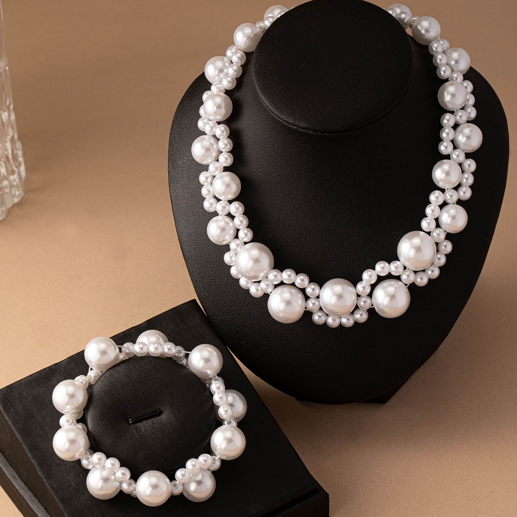 French Style Sweet Geometric Pearl Imitation Pearl Plastic Wholesale Bracelets Necklace Jewelry Set display picture 2