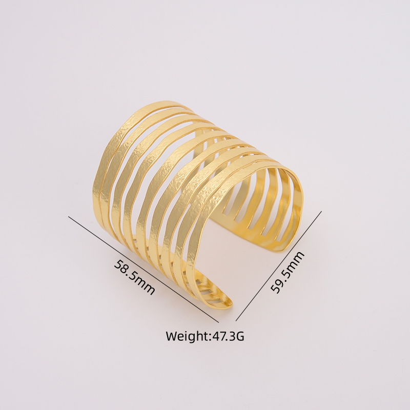 Copper 18K Gold Plated IG Style Vintage Style Exaggerated Criss Cross Stripe Plating Geometric Solid Color Wide Bracelet Bangle display picture 34
