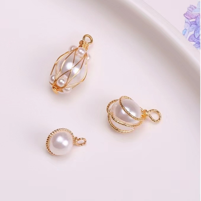 1 Piece Artificial Pearl Artificial Pearls 14K Gold Plated Color Block Pendant display picture 1