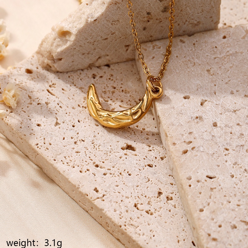 304 Stainless Steel 18K Gold Plated Hawaiian Marine Style Beach Plating Animal Moon Butterfly Pendant Necklace display picture 4
