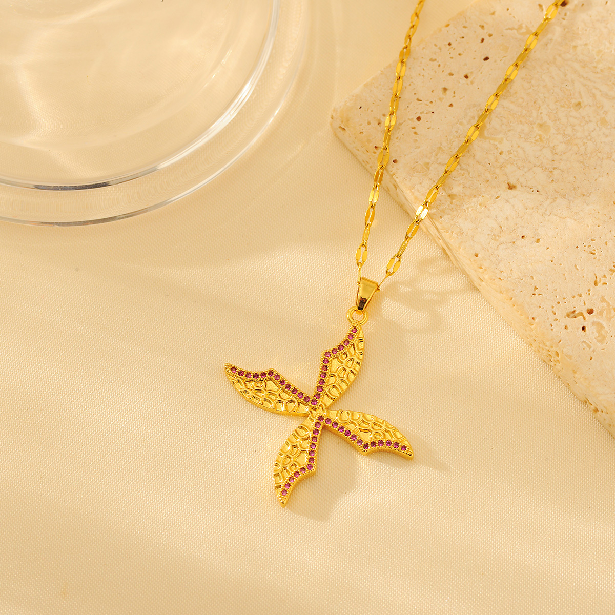 Wholesale Simple Style Classic Style Starfish Copper Plating Inlay 18K Gold Plated Zircon Pendant Necklace display picture 2