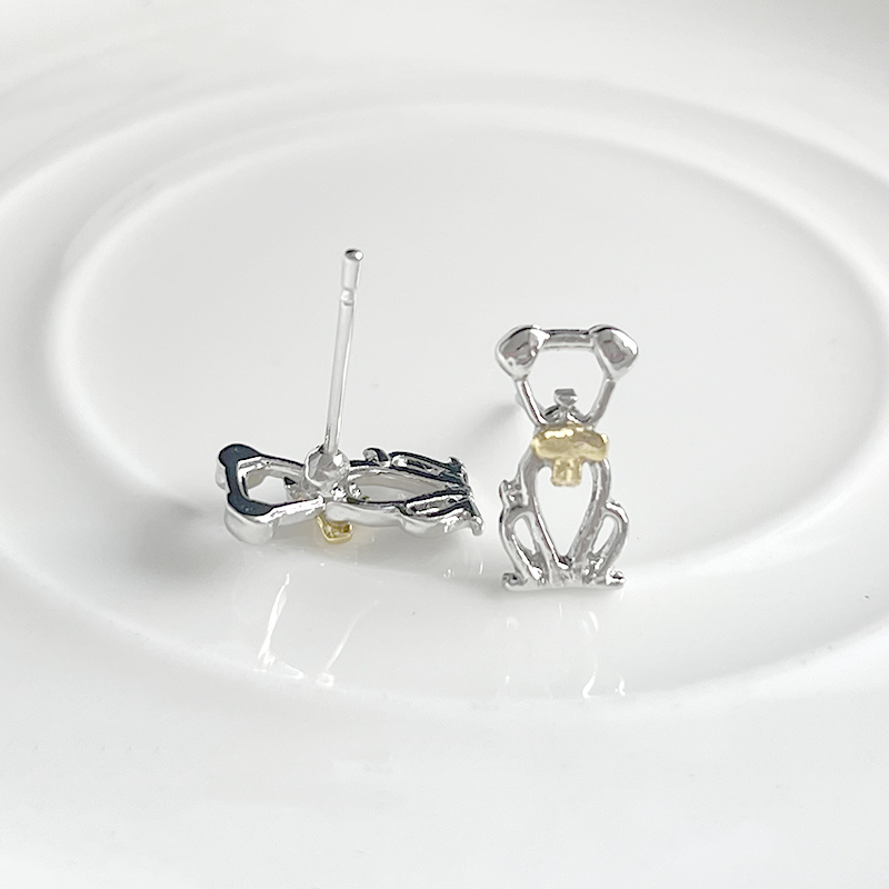 1 Pair Cute Sweet Simple Style Dog Hollow Out Alloy Gold Plated Silver Plated Ear Studs display picture 5