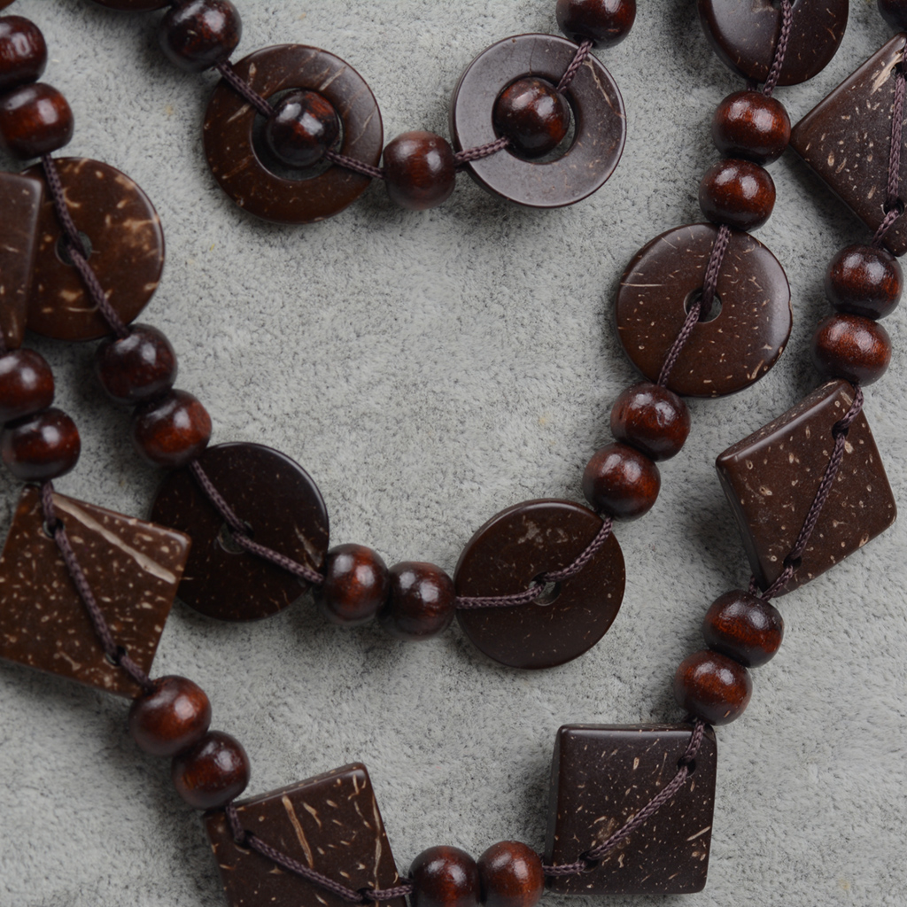 Vintage Style Exaggerated Classic Style Round Square Wooden Beads Wood Coconut Shell Charcoal Women's Layered Necklaces display picture 2