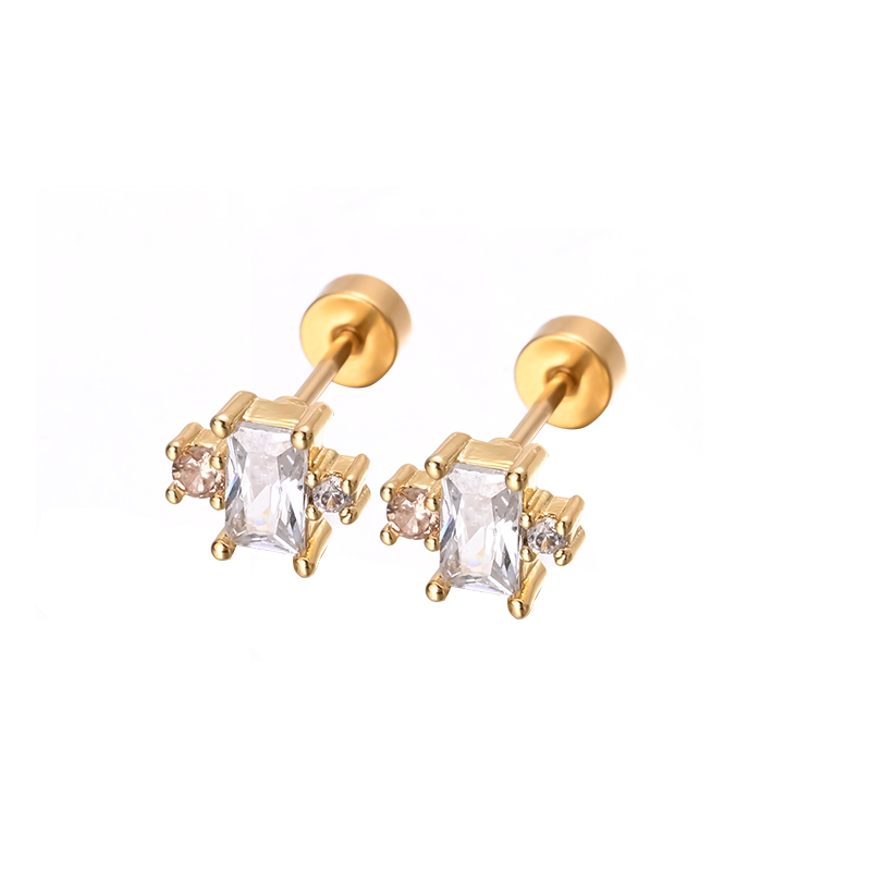 1 Piece Ear Cartilage Rings & Studs Simple Style Classic Style Heart Shape 316 Stainless Steel  Copper Polishing Inlay Diamond 18K Gold Plated Ear Cartilage Rings & Studs display picture 2