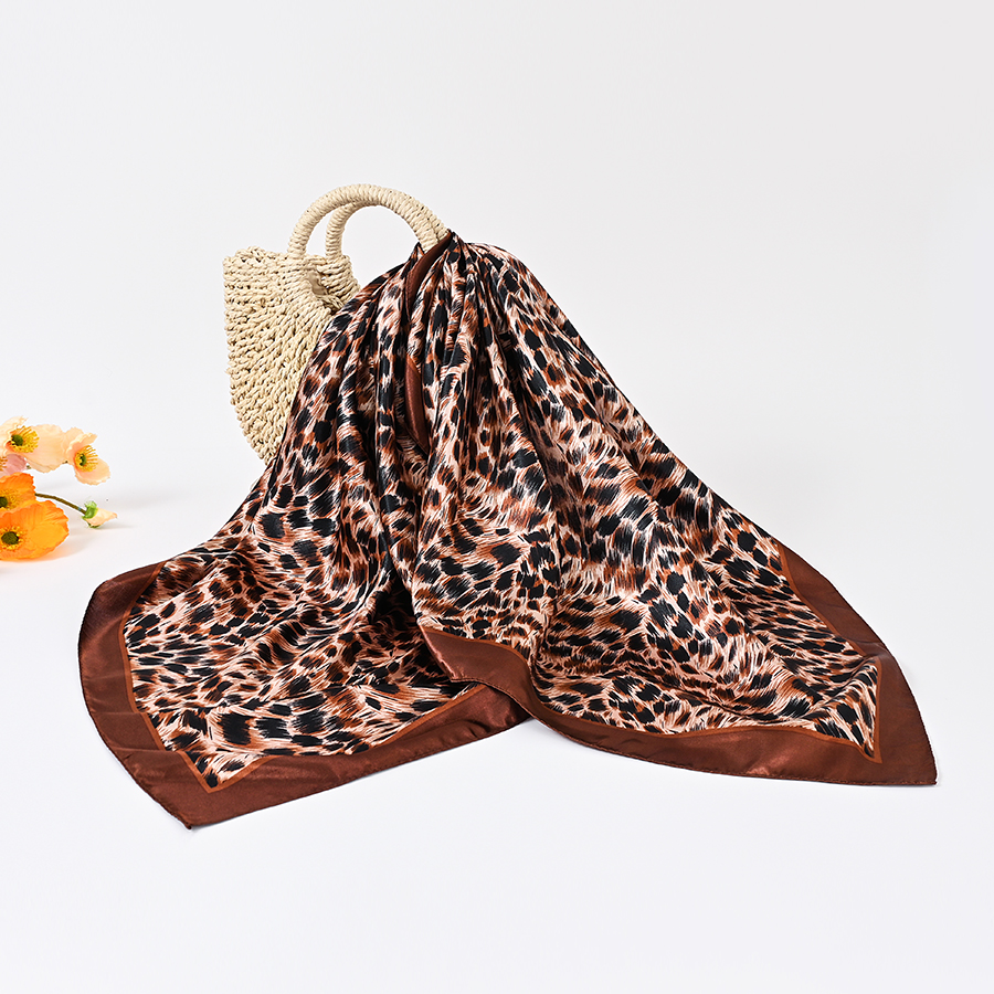 Women's Hip-Hop Simple Style Leopard Satin Printing And Dyeing Printing Silk Scarf display picture 8