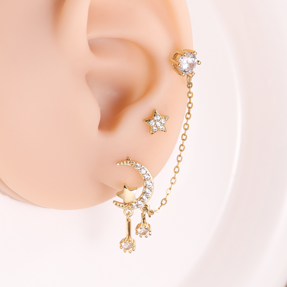 Copper 18K Gold Plated Sweet Simple Style Inlay Star Moon Zircon Ear Studs display picture 1