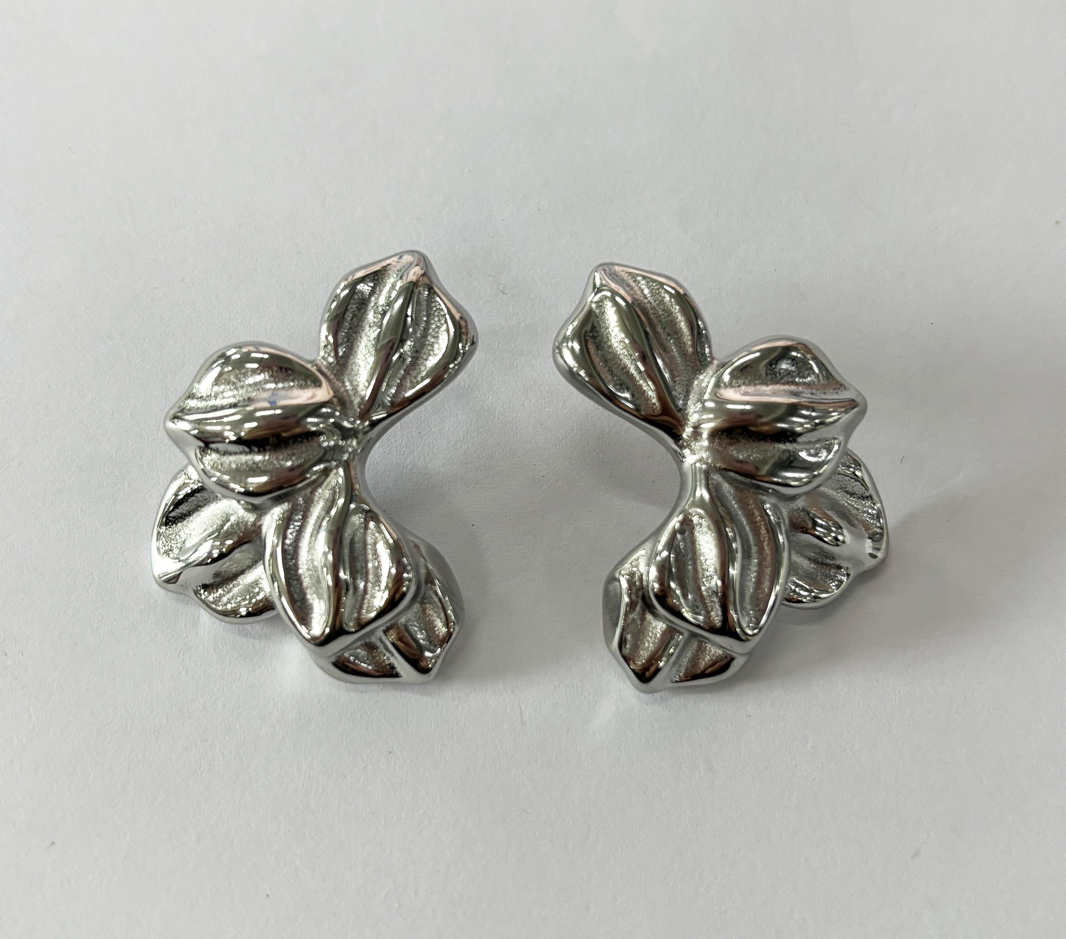 1 Pair Basic Vintage Style Commute Flower Plating 304 Stainless Steel 18K Gold Plated Ear Studs display picture 6