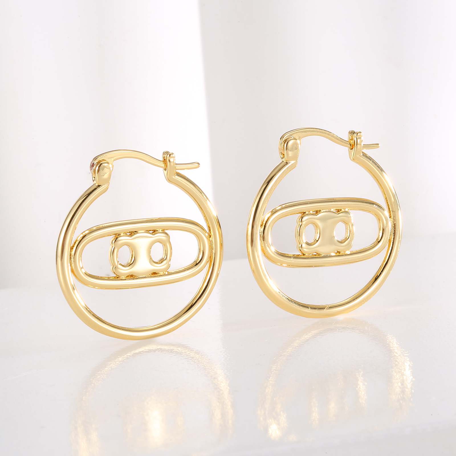 1 Pair Casual Formal Semicircle Flower Plating Inlay Copper Rhinestones Gold Plated Ear Studs display picture 7