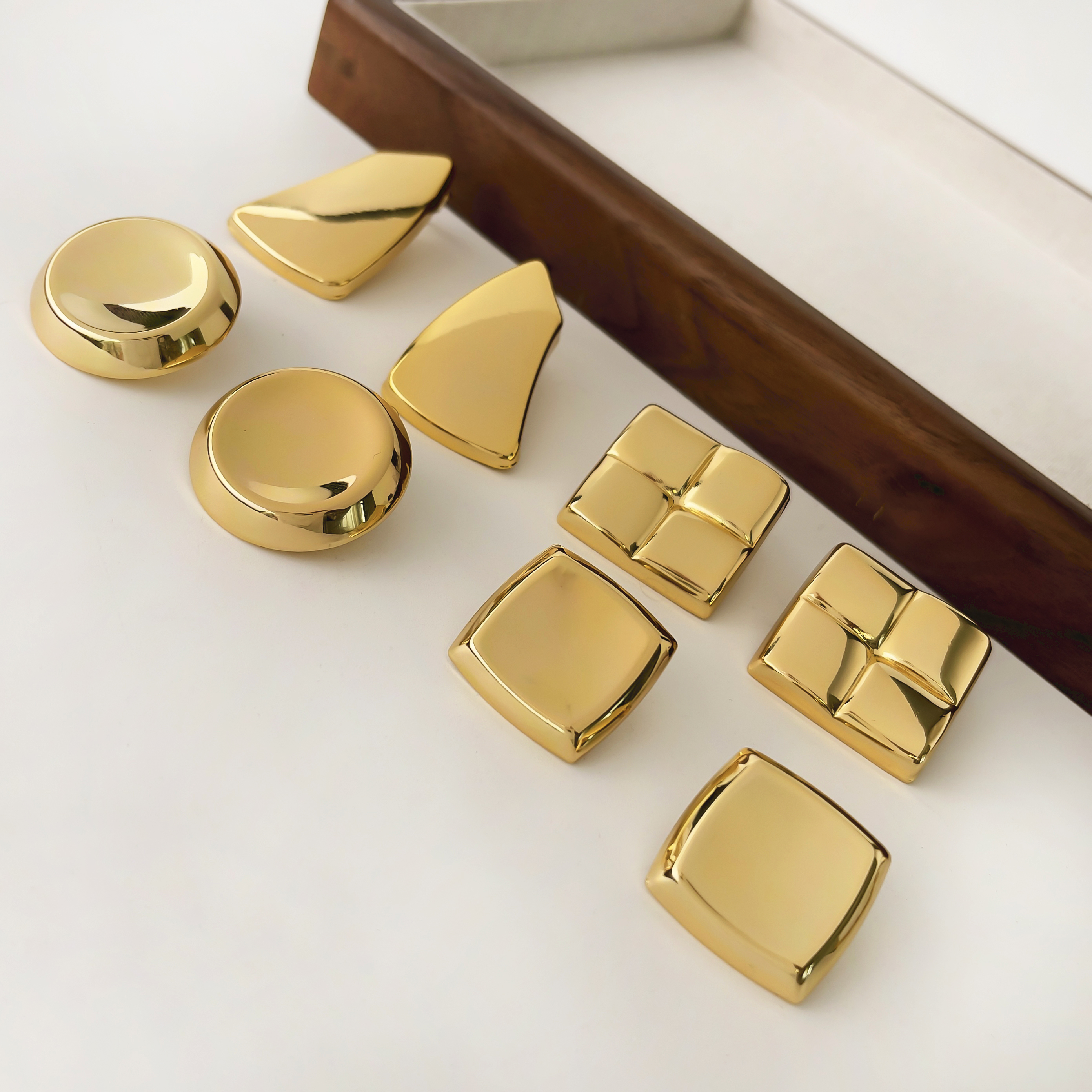 1 Pair Retro Simple Style Geometric Copper 18K Gold Plated Ear Studs display picture 5
