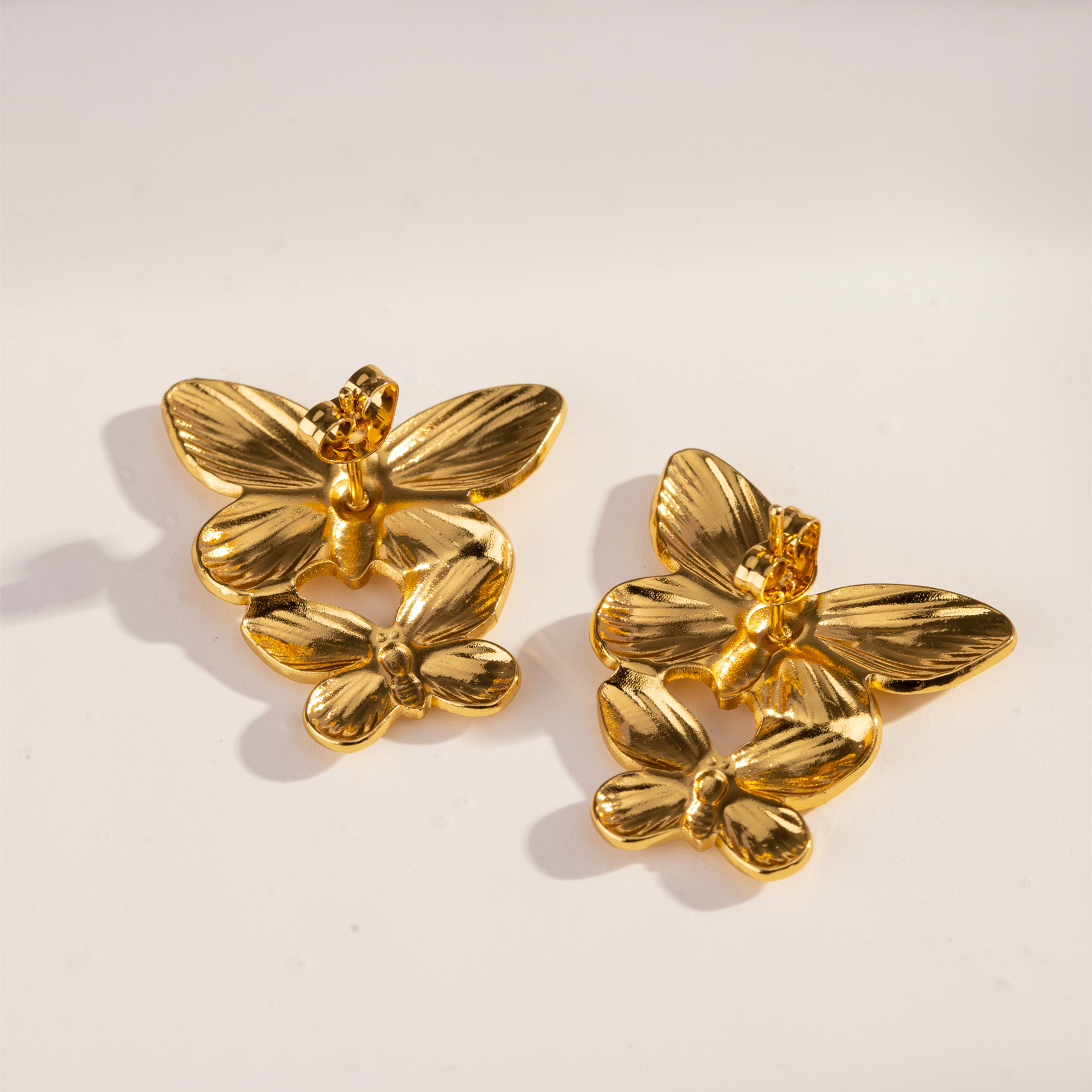 1 Pair Vintage Style Lady Classic Style Geometric Water Droplets Solid Color Plating 304 Stainless Steel 18K Gold Plated Ear Studs display picture 8