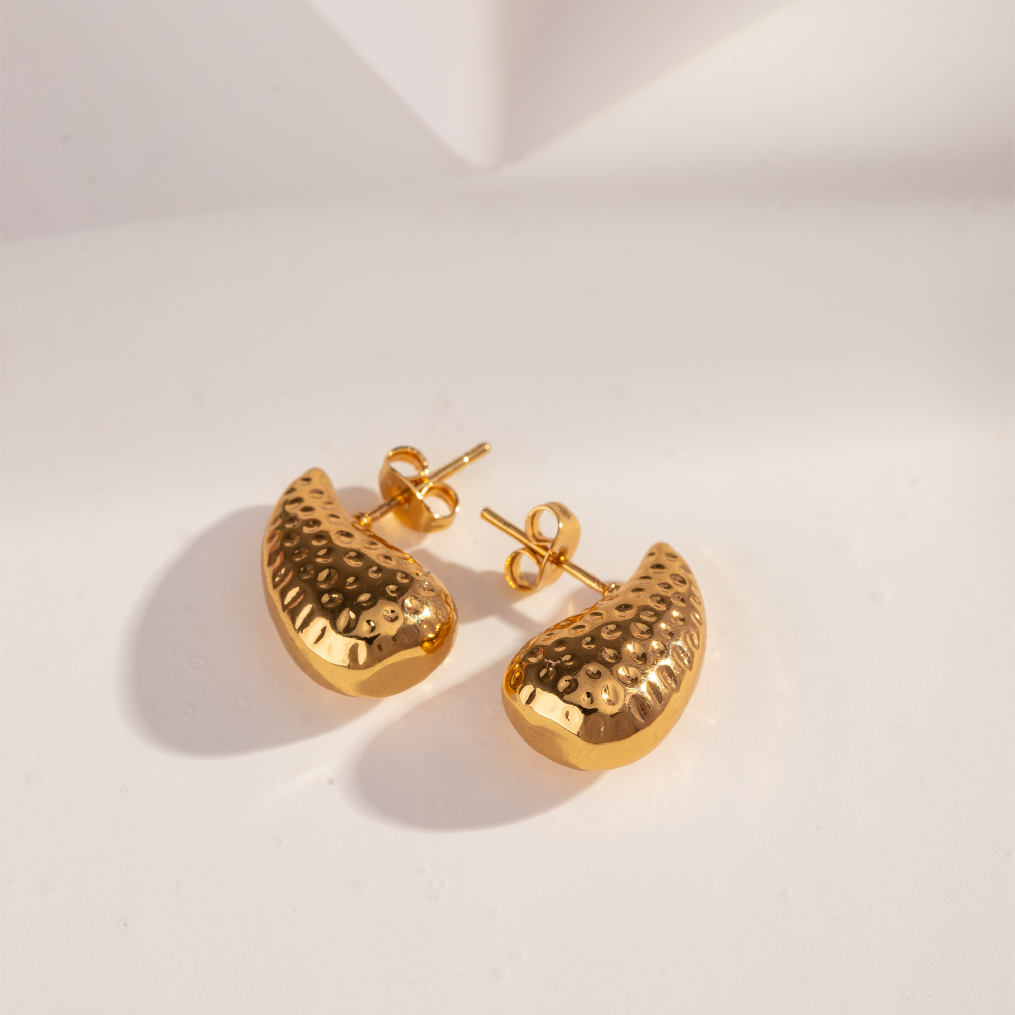 1 Pair Vintage Style Lady Classic Style Geometric Water Droplets Solid Color Plating 304 Stainless Steel 18K Gold Plated Ear Studs display picture 16