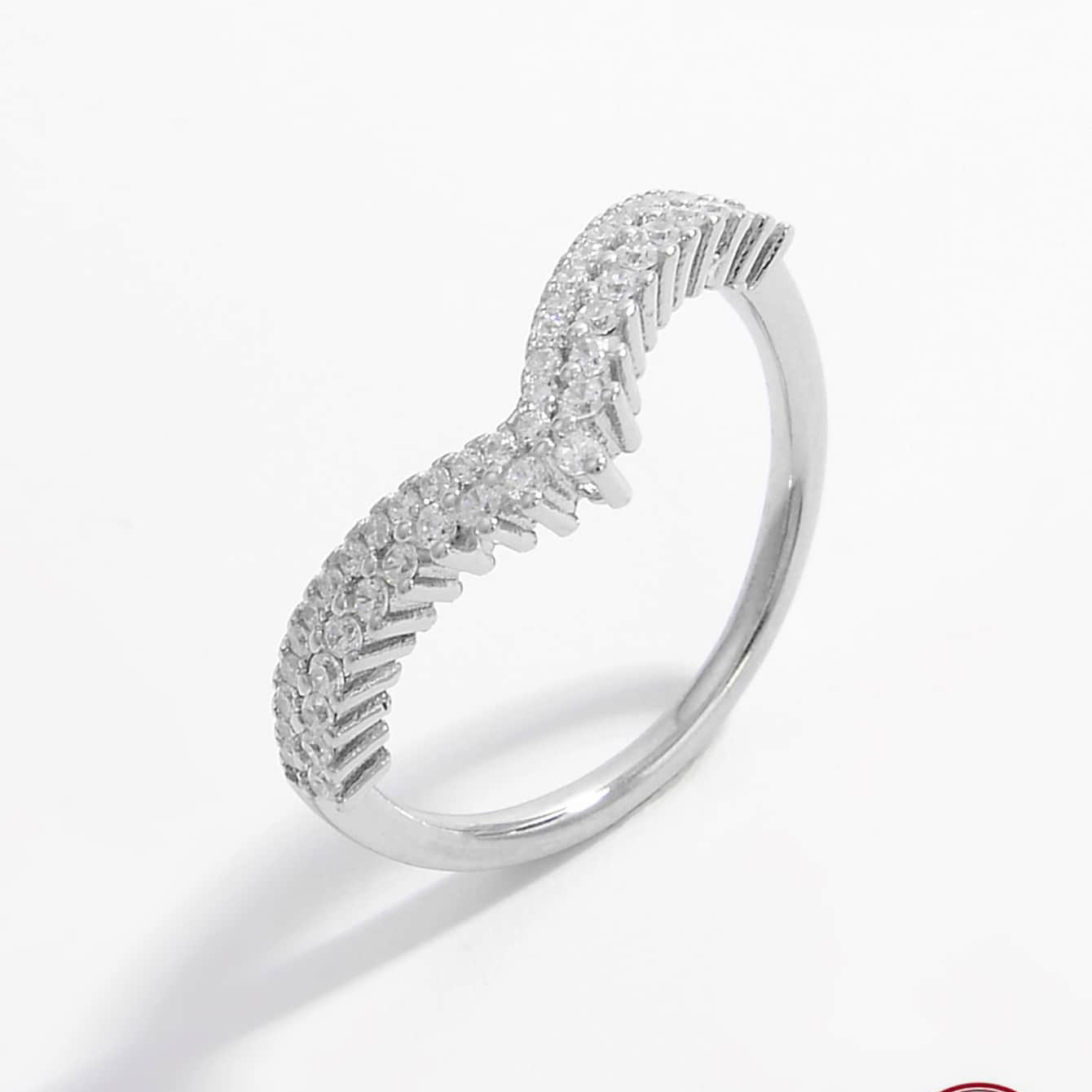 Sterling Silber Weißgold Plattiert Einfacher Stil Glänzend Inlay V-Form Zirkon Ringe display picture 2