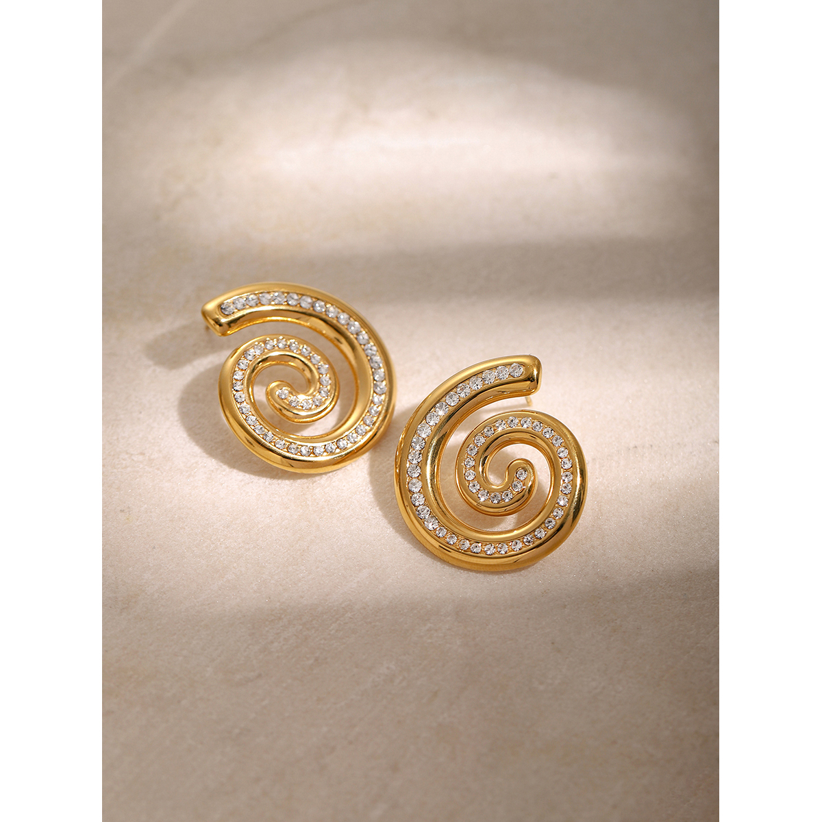 1 Pair Basic Modern Style Classic Style Spiral Plating Inlay 304 Stainless Steel Rhinestones 18K Gold Plated Ear Studs display picture 4