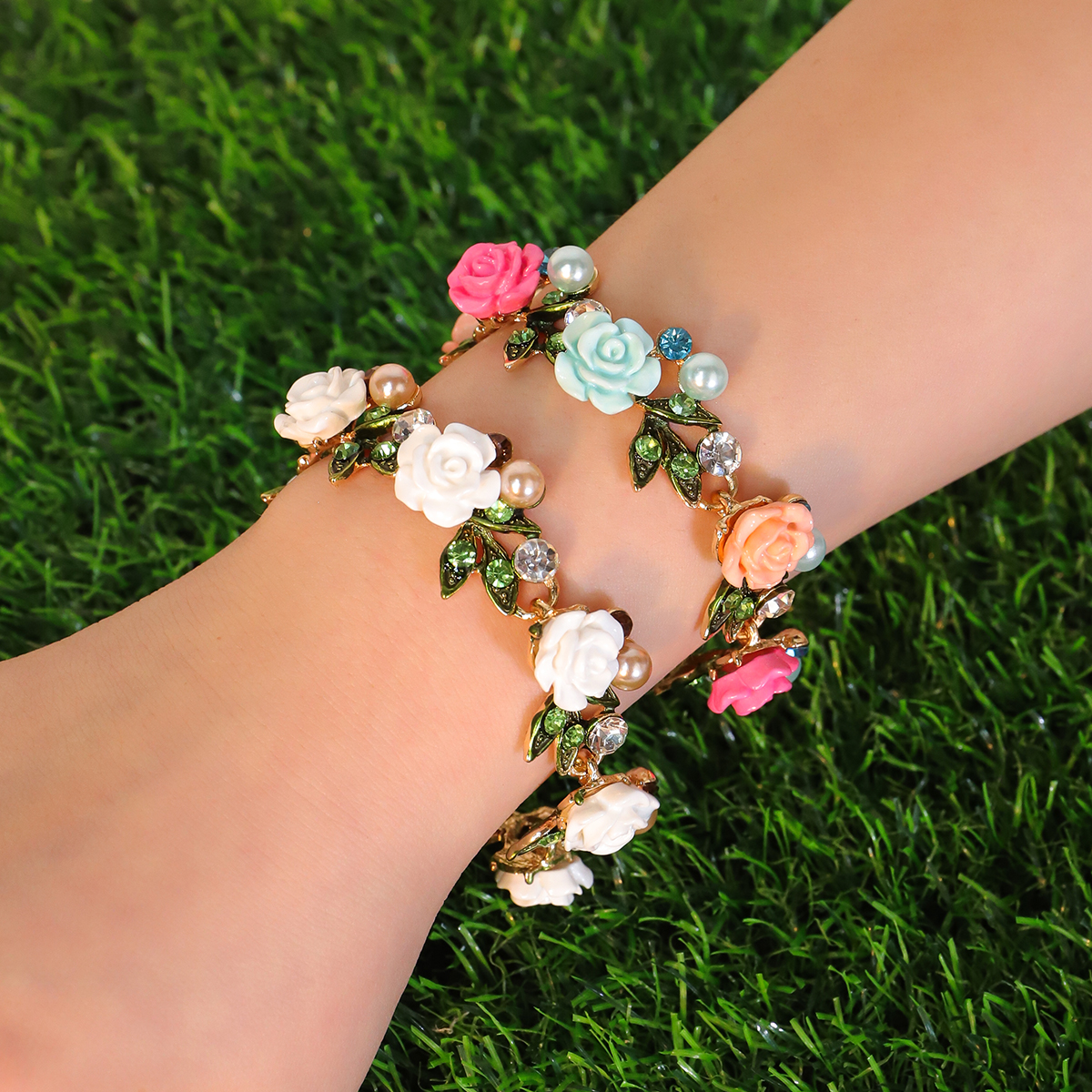 Wholesale Jewelry Elegant Sweet Classic Style Water Droplets Flower Alloy Rhinestones Inlay Bracelets display picture 14