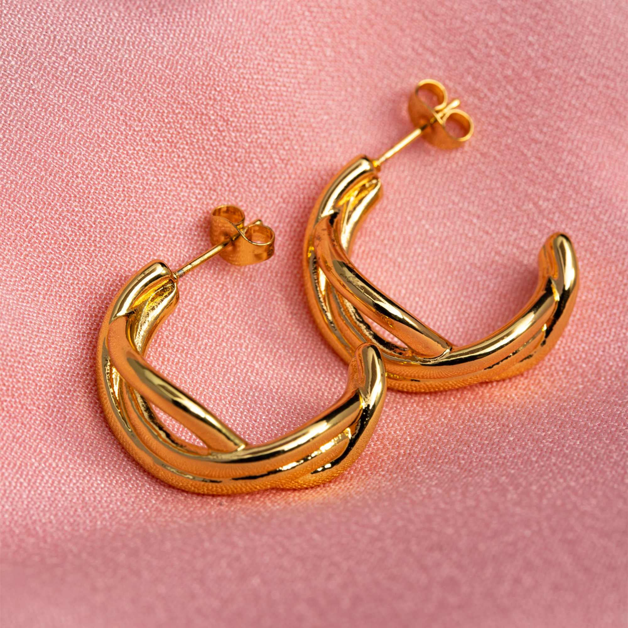 1 Pair Casual Vintage Style C Shape Geometric Heart Shape Plating 304 Stainless Steel 18K Gold Plated Ear Studs display picture 3