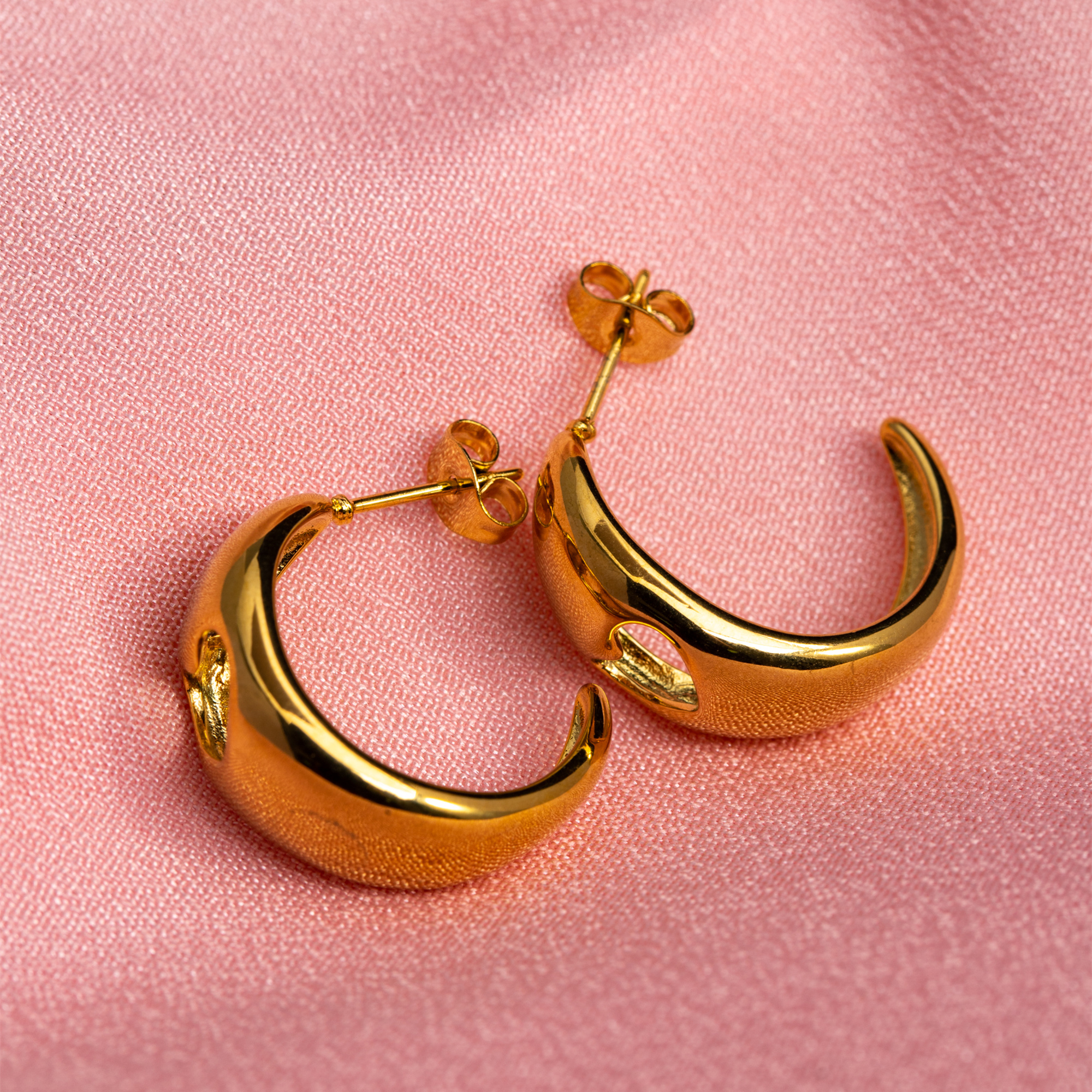 1 Pair Casual Vintage Style C Shape Geometric Heart Shape Plating 304 Stainless Steel 18K Gold Plated Ear Studs display picture 8