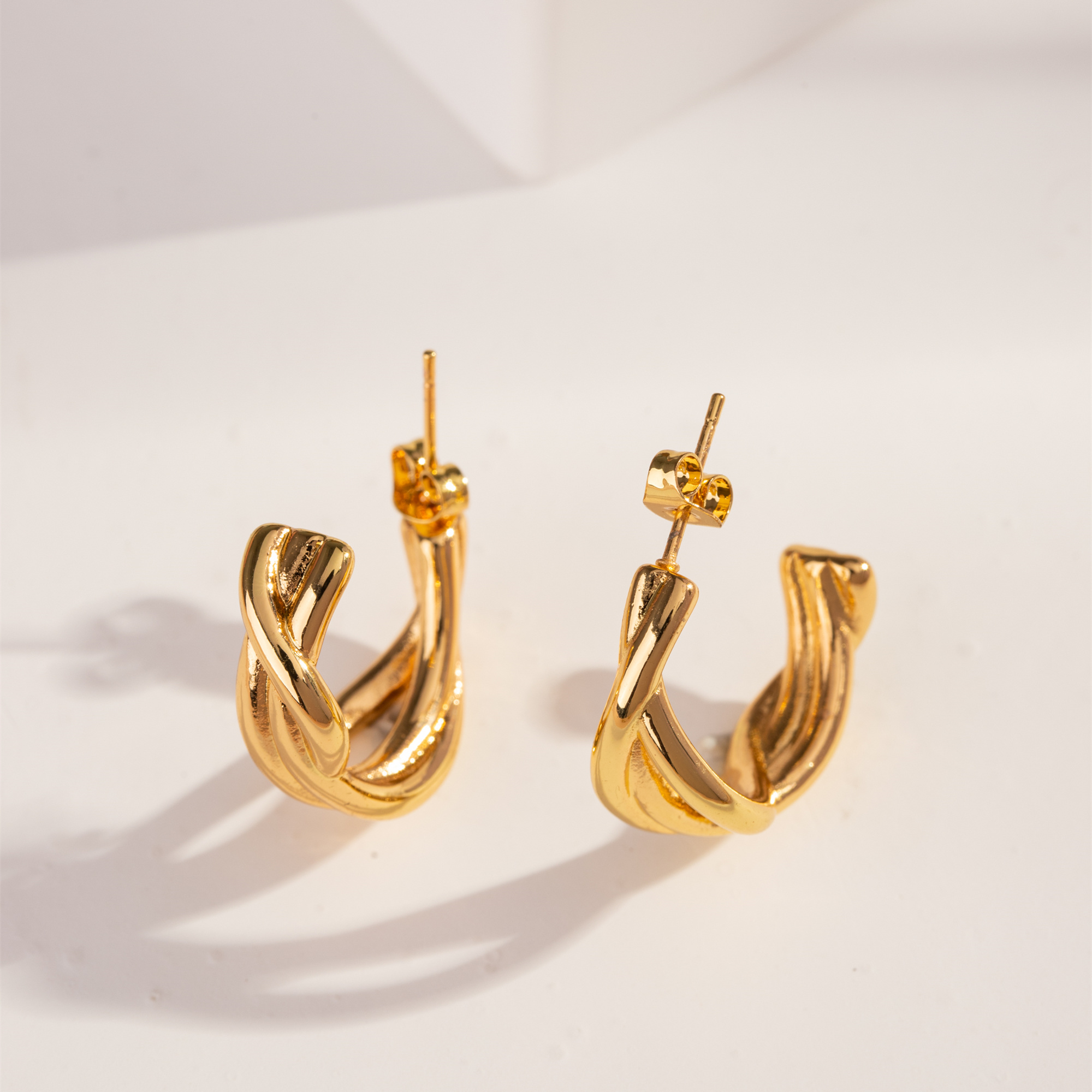 1 Pair Casual Vintage Style C Shape Geometric Heart Shape Plating 304 Stainless Steel 18K Gold Plated Ear Studs display picture 17