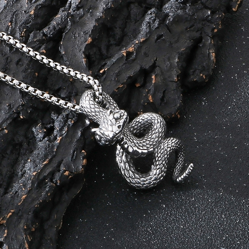 1 Piece 25*47mm 304 Stainless Steel Snake Pendant Chain display picture 3