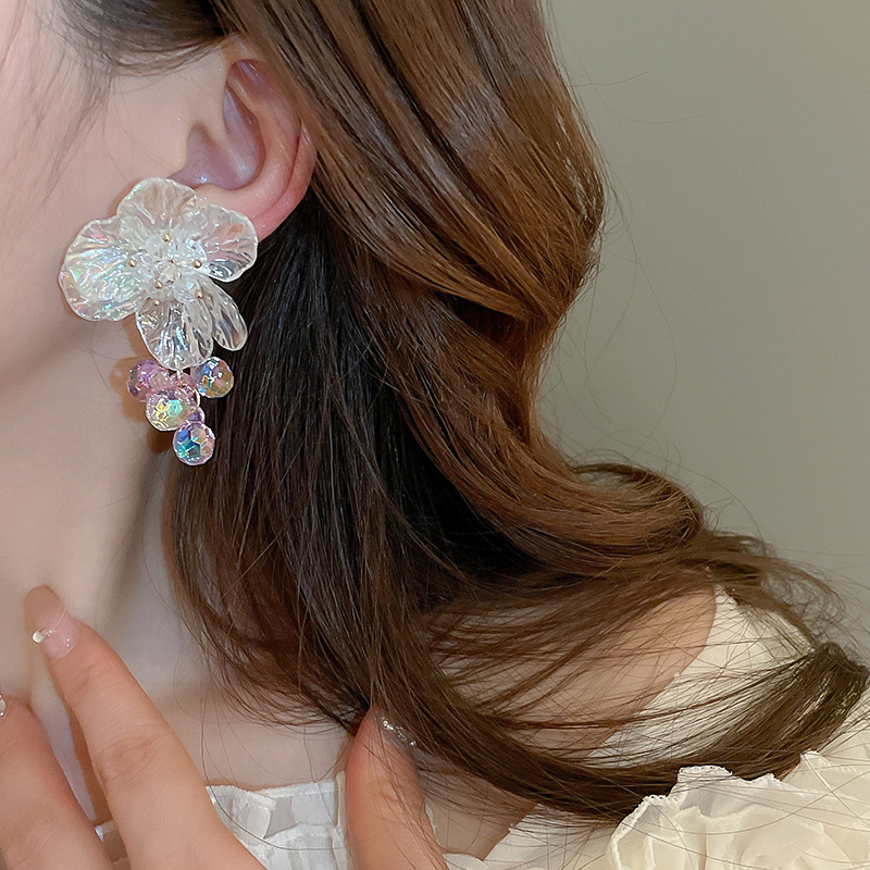 1 Pair Elegant Sweet Flower Crystal Arylic Drop Earrings display picture 5