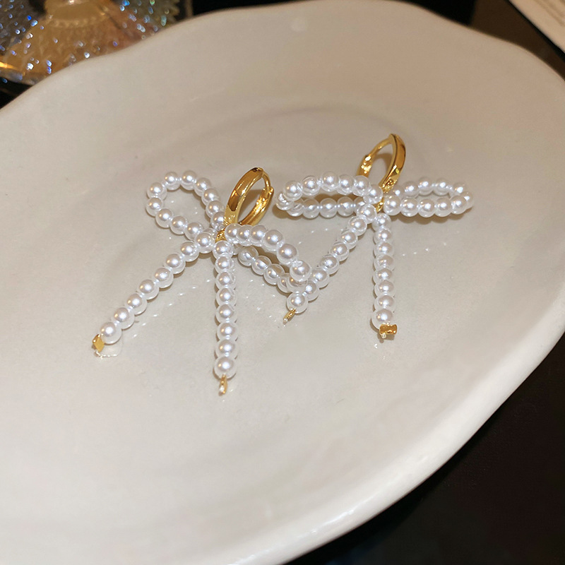 1 Paar Elegant Einfacher Stil Bogenknoten Perlen Imitationsperle Legierung Tropfenohrringe display picture 6