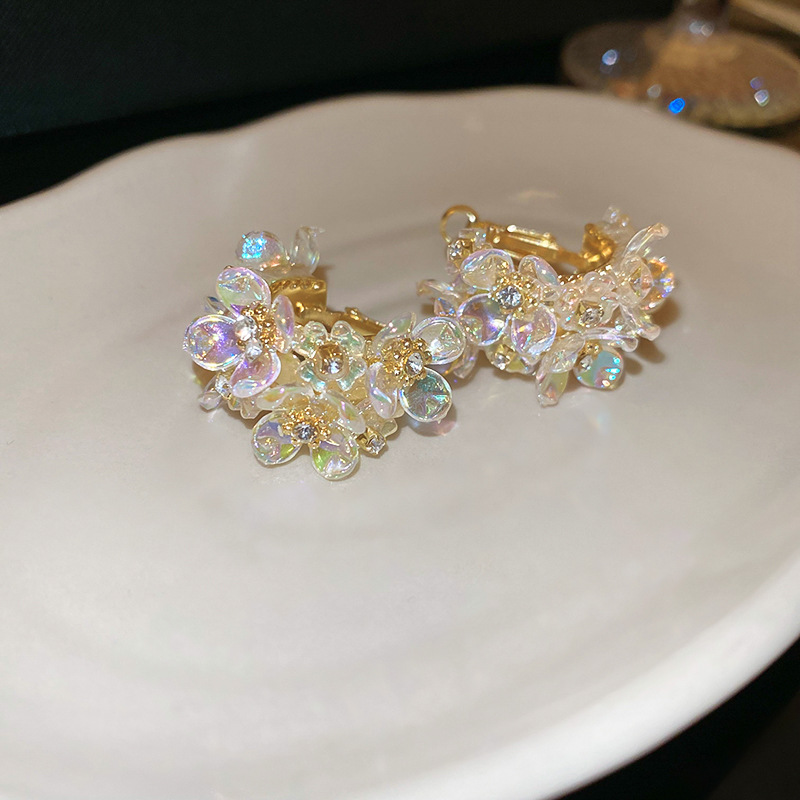 1 Pair Elegant Simple Style Flower Inlay Alloy Rhinestones Earrings display picture 7