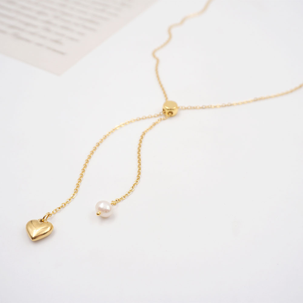 304 Stainless Steel Freshwater Pearl Titanium Steel Gold Plated Casual Vacation Simple Style Handmade Heart Shape Pendant Necklace display picture 6