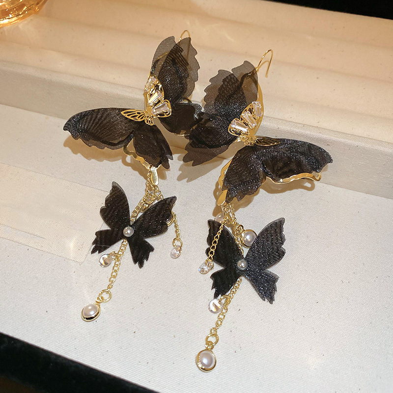 1 Pair Elegant Vintage Style Butterfly Chain Inlay Copper Pearl Zircon Drop Earrings display picture 7