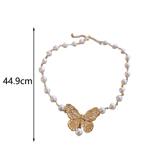 Vintage Style Sweet Butterfly Imitation Pearl Alloy Beaded Women's Pendant Necklace display picture 6