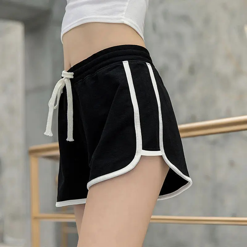 Women's Weekend Daily Sports Casual Simple Style Sports Simple Solid Color Shorts Elastic Waist Washed Shorts display picture 2