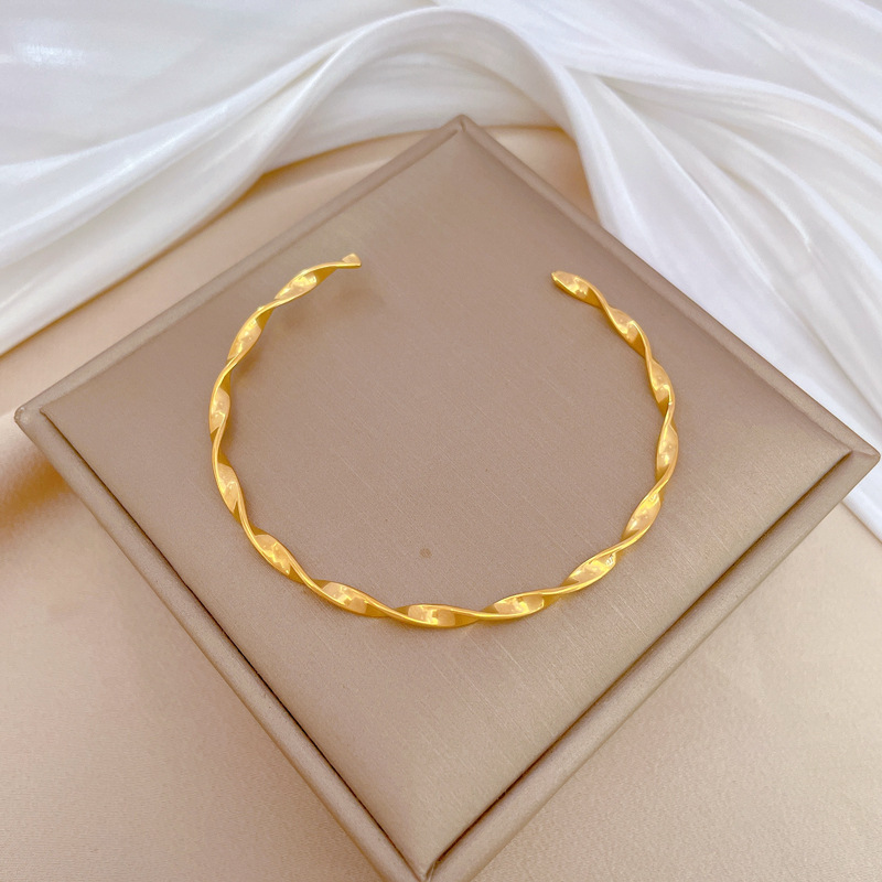IG Style Simple Style Classic Style Solid Color Titanium Steel Bangle In Bulk display picture 4