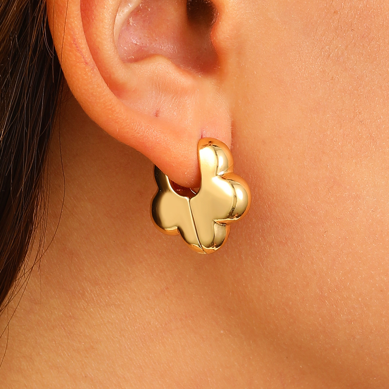 1 Pair Vintage Style Simple Style Petal Copper Earrings display picture 6