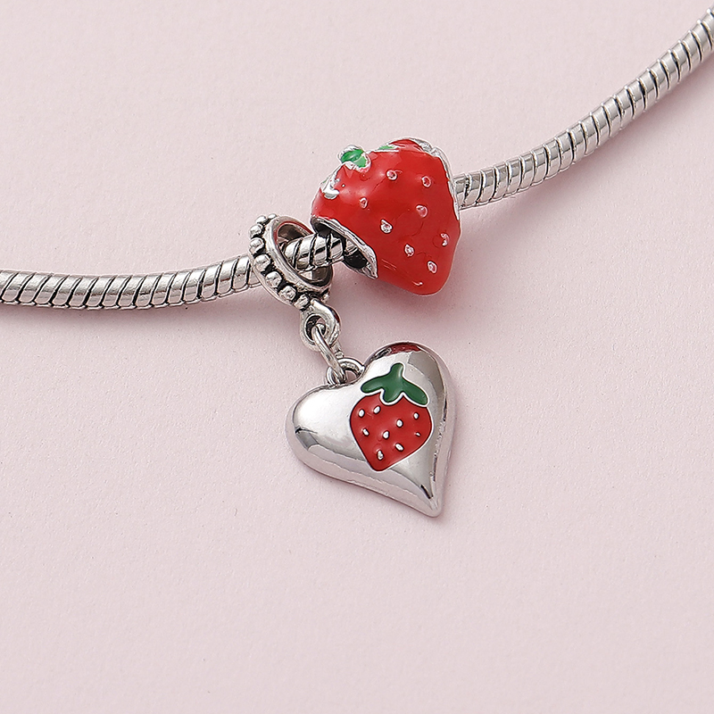 Wholesale Jewelry Sweet Fruit Heart Shape Strawberry Alloy Copper Rhinestones Enamel Bracelets display picture 5