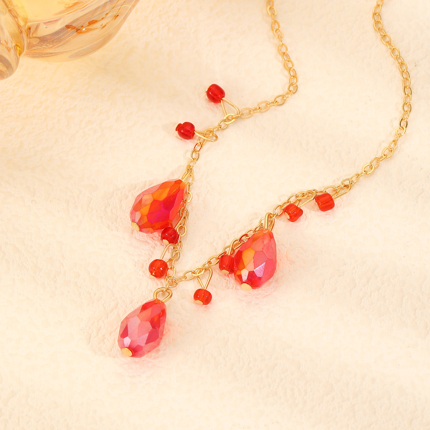 Elegant Tropical Water Droplets Alloy Patchwork Women's Necklace display picture 1