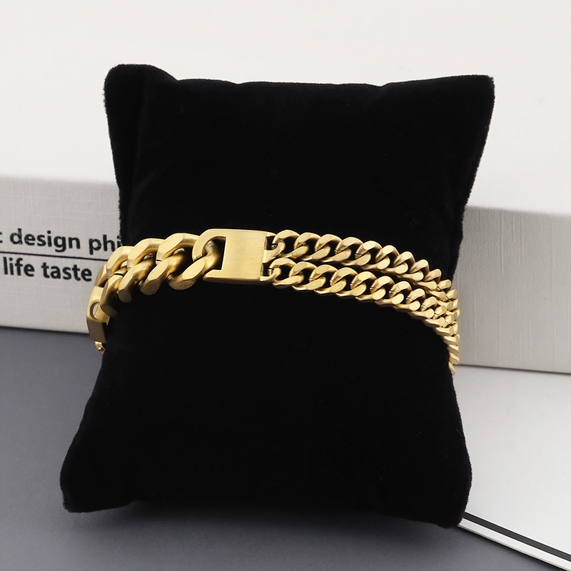 Simple Style Solid Color 304 Stainless Steel 18K Gold Plated Men's Bracelets display picture 4