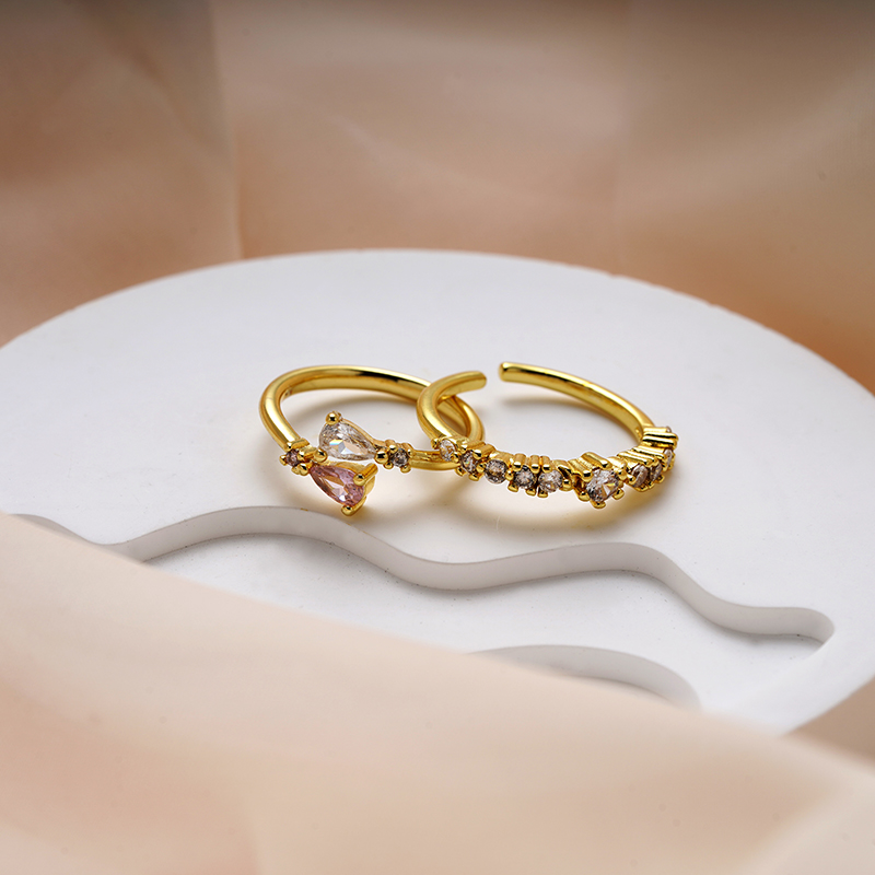 Kupfer Messing Vergoldet Dame Braut Romantisch Inlay Carving Juwel Zirkon Offener Ring display picture 1