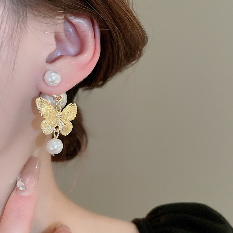 1 Pair Vintage Style Simple Style Butterfly Inlay Alloy Imitation Pearl Drop Earrings display picture 7